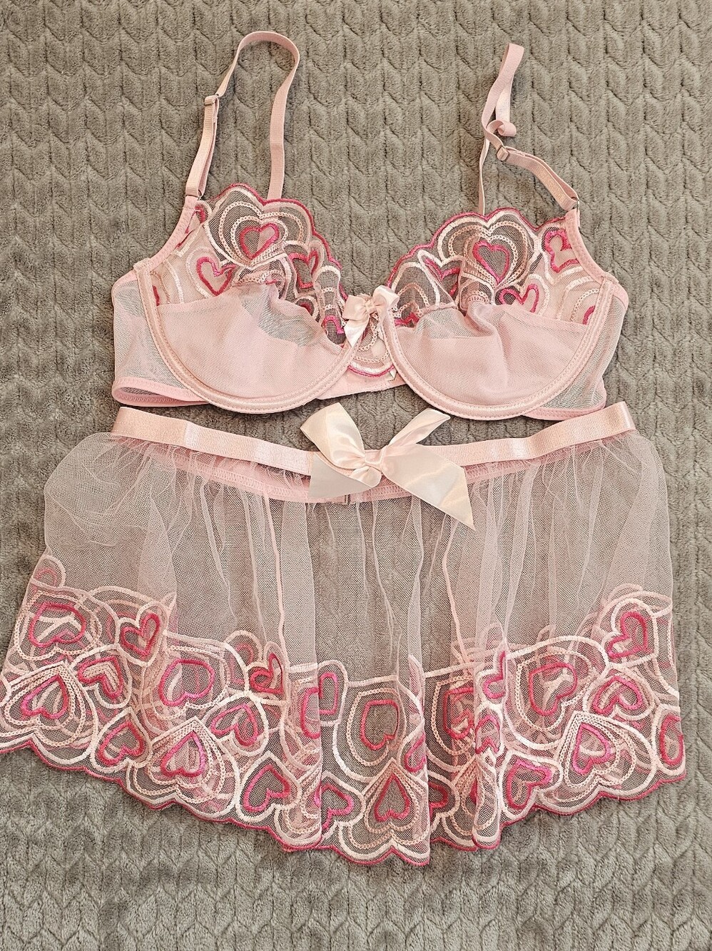 Size L 2 Piece Lingerie Set Pink Hearts